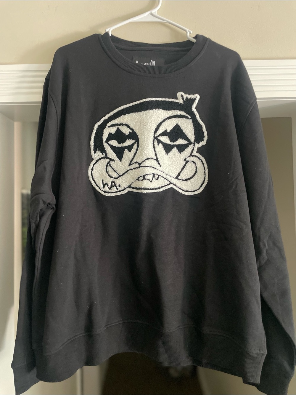 Haculla LES CREW Black Graphic Crewneck Sweater with White Patch-Size XL-NWT